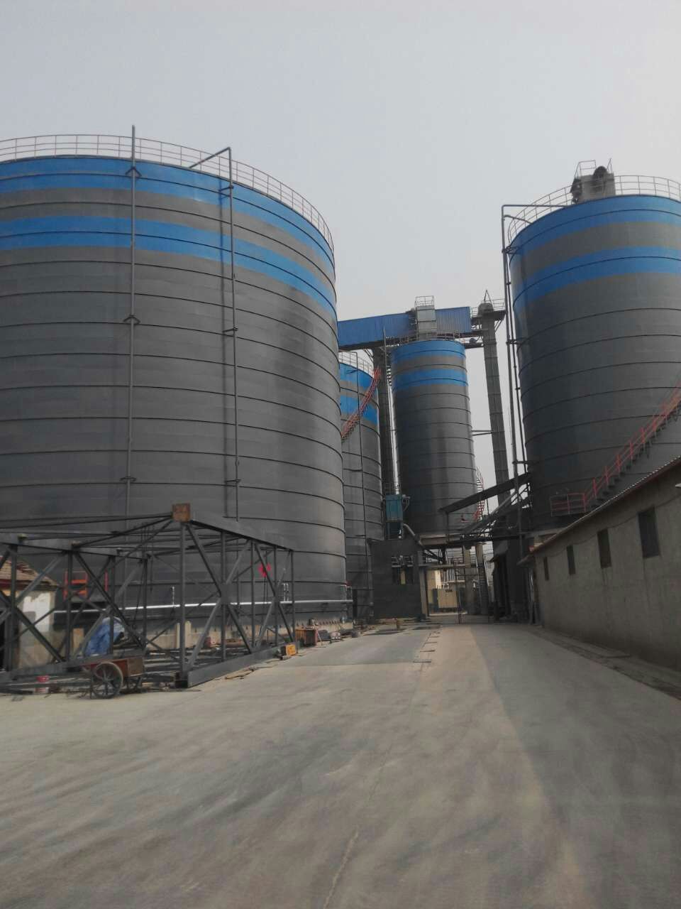 卡若粉煤灰储存库基础怎么建造